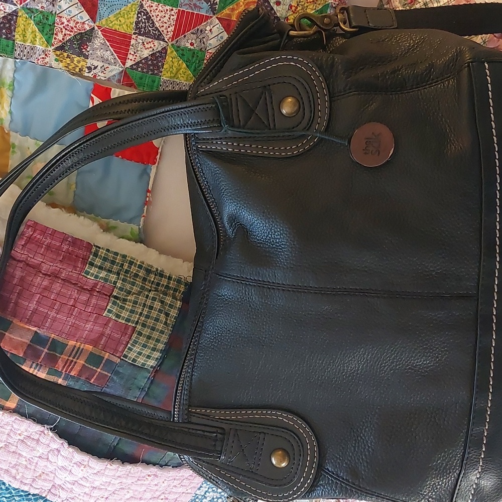 The Sak Gorgeous💋  The Sak Like New ! Black Leather. TODAY ONLY!! - Picture 2 of 16